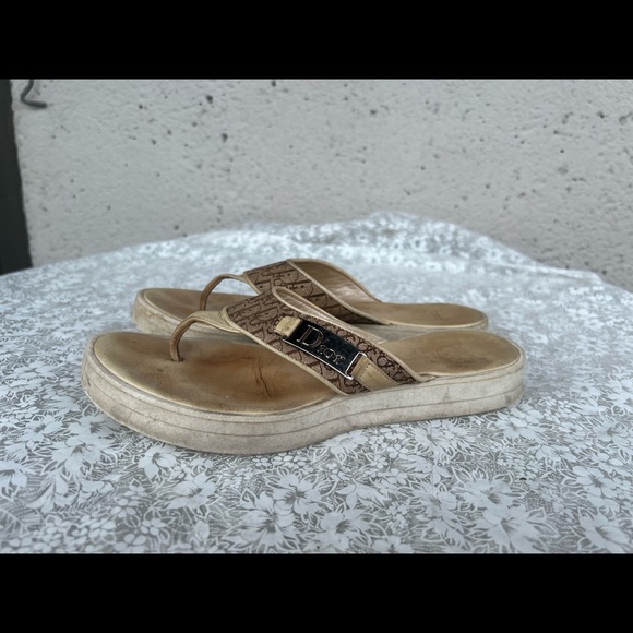 Christian Dior Beige logo slipper in  size 5(35 1/2) - Picture 5 of 10
